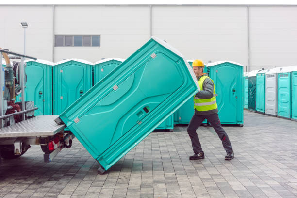Portable Toilet Options We Offer in Lincoln Park, MI